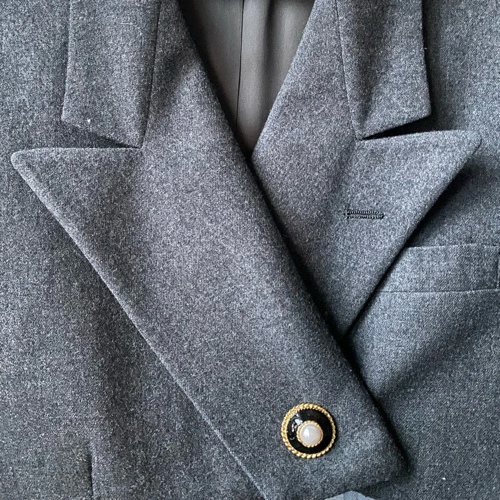 Vintage Upcycled Cropped Blazer LilyLilyL X Ninoi Cerruti - Picture 3 of 12